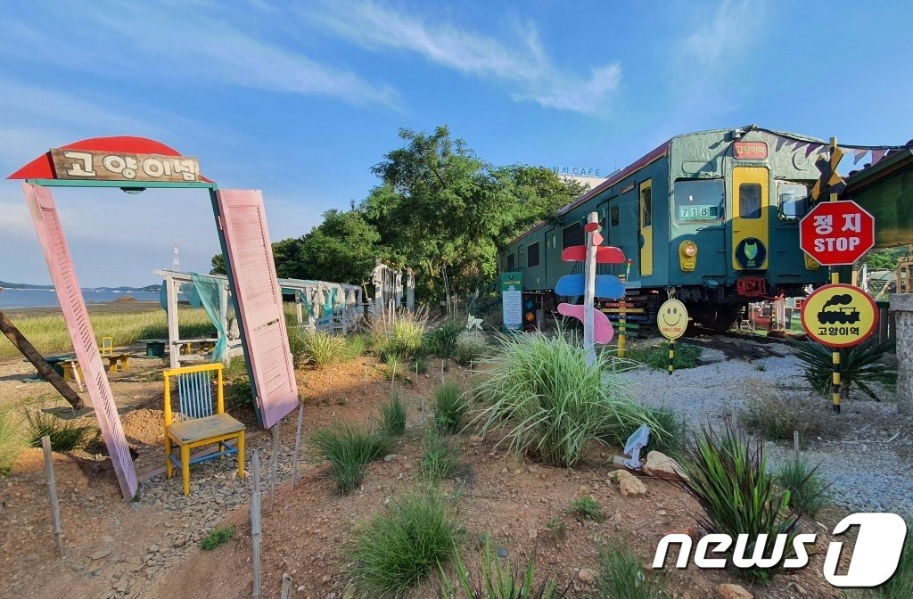 본문 이미지 - 고양이역 카페 입구 ⓒ 뉴스1 최서윤 기자