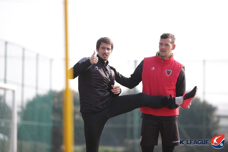 본문 이미지 - 포항 시절 최고의 호흡을 자랑했던 일류첸코와 팔로세비치 (한국프로축구연맹 제공) ⓒ 뉴스1
