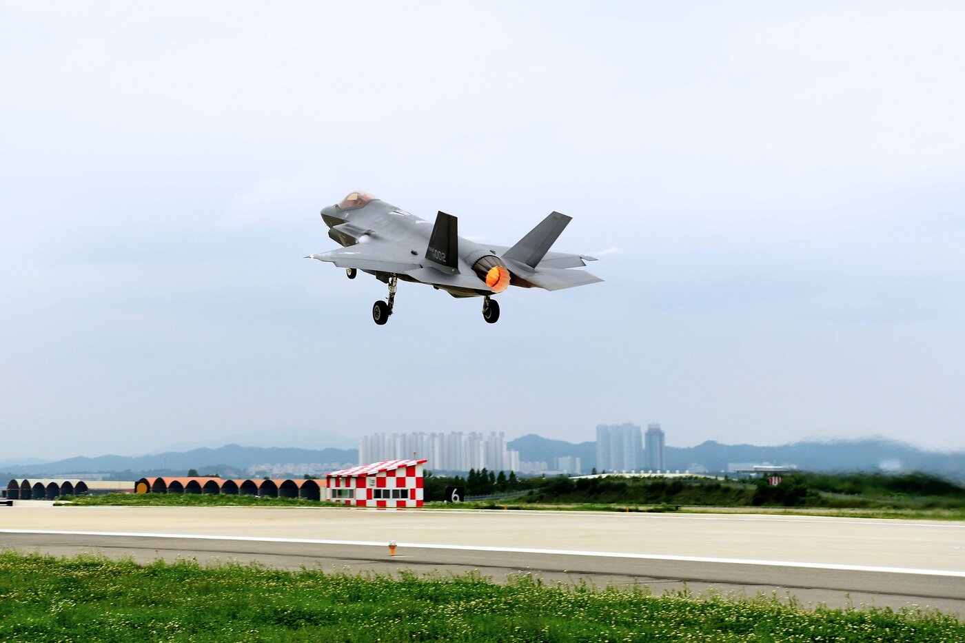 본문 이미지 - 한미 공군이 11~14일 양국 F-35A 전투기가 참가하는 연합비행훈련을 하고 있다. (공군 제공)ⓒ 뉴스1