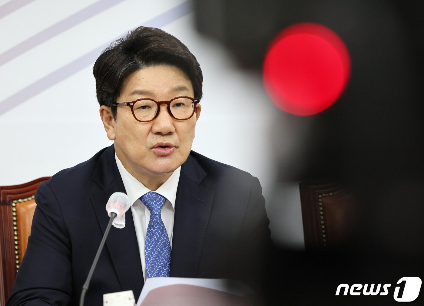 본문 이미지 - 권성동 국민의힘 당대표 직무대행 겸 원내대표가 14일 오전 서울 여의도 국회에서 열린 최고위원회의에서 발언하고 있다. (공동취재) 2022.7.14/뉴스1 ⓒ News1 이재명 기자