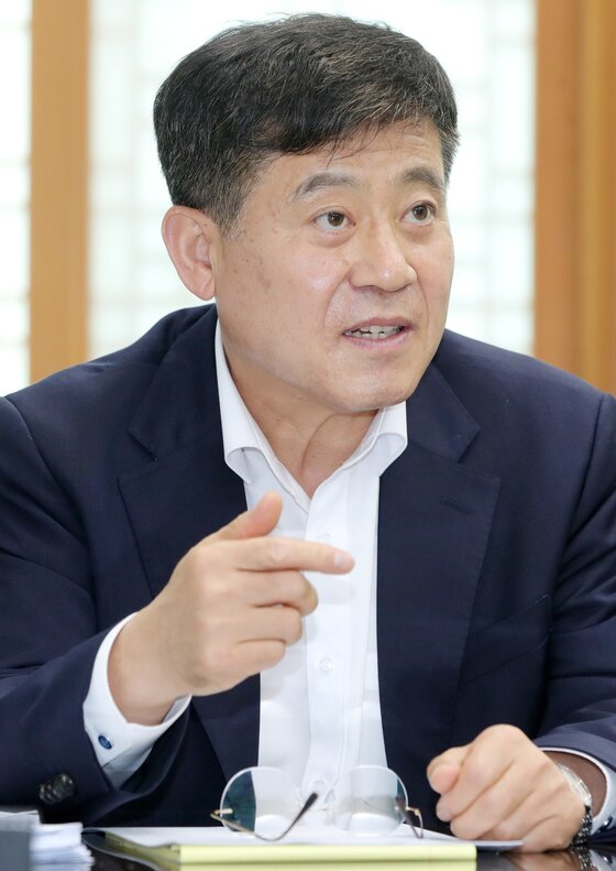 본문 이미지 - 정성주 김제시장이 20일 전북 김제시청 시장 집무실에서 뉴스1 전북취재본부와 인터뷰를 하고 있다. 2022.7.20/뉴스1 ⓒ News1 유경석 기자
