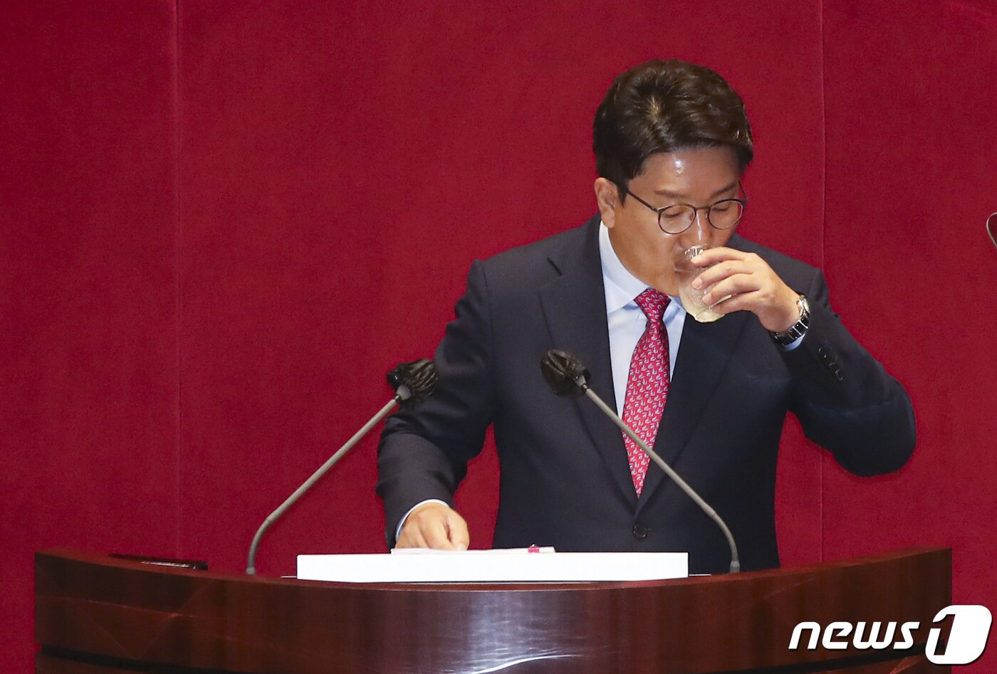 본문 이미지 - 권성동 국민의힘 대표 직무대행 겸 원내대표가 21일 오전 서울 여의도 국회에서 열린 제398회 국회(임시회) 제3차 본회의에서 국정에 관한 교섭단체대표연설을 하고 있다. (공동취재) 2022.7.21/뉴스1 ⓒ News1 이재명 기자