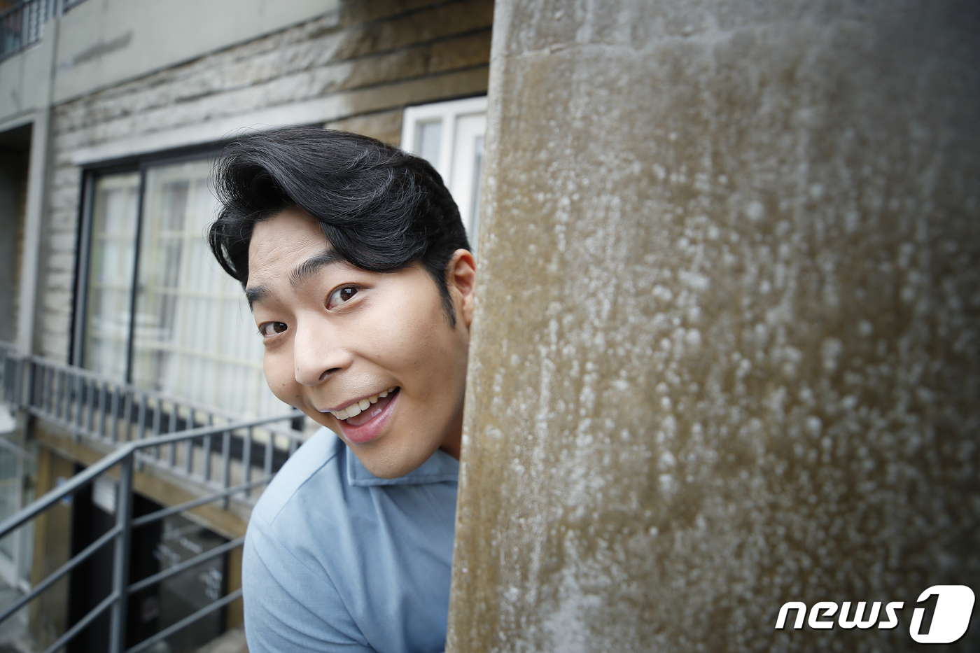 (서울=뉴스1) 권현진 기자 = 개그맨 김해준이 서울 마포구 한 스튜디오에서 열린 뉴스1과의 인터뷰에 앞서 취하고 있다.지난 2018년 tvN '코미디 빅리그'로 데뷔한 김해준은 …