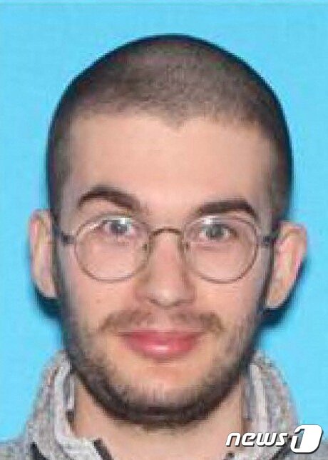 본문 이미지 - 아이오와주에서 아들을 제외한 한 가족을 몰살 시킨 혐의를 갖고 있는 앤서니 올랜도 셔윈. ⓒ 로이터=뉴스1 ⓒ News1 이서영 기자