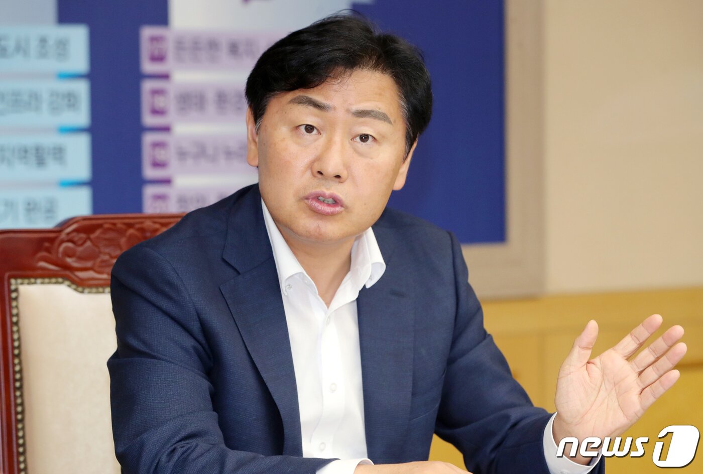 본문 이미지 - 김관영 전북도지사가 26일 전북 전주시 전북도청 회의실에서 뉴스1 전북취재본부와 인터뷰를 하고 있다. 2022.7.26/뉴스1 ⓒ News1 유경석 기자