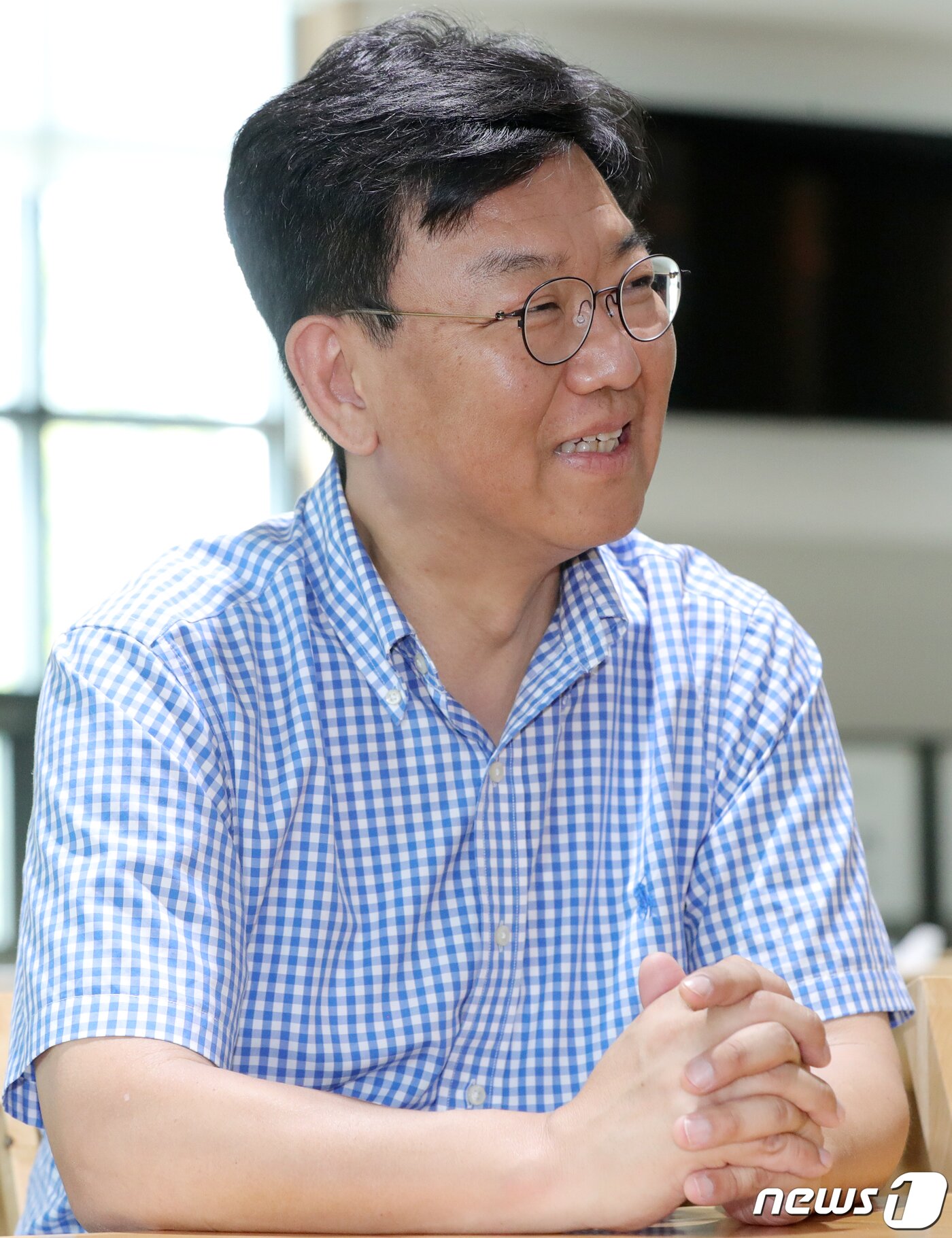 본문 이미지 - 최은식 전주비바체실내악축제 예술감독이 26일 전북 전주시 평화의전당에서 뉴스1 전북취재본부와 인터뷰를 하고 있다. 2022.7.26/뉴스1 ⓒ News1 유경석 기자