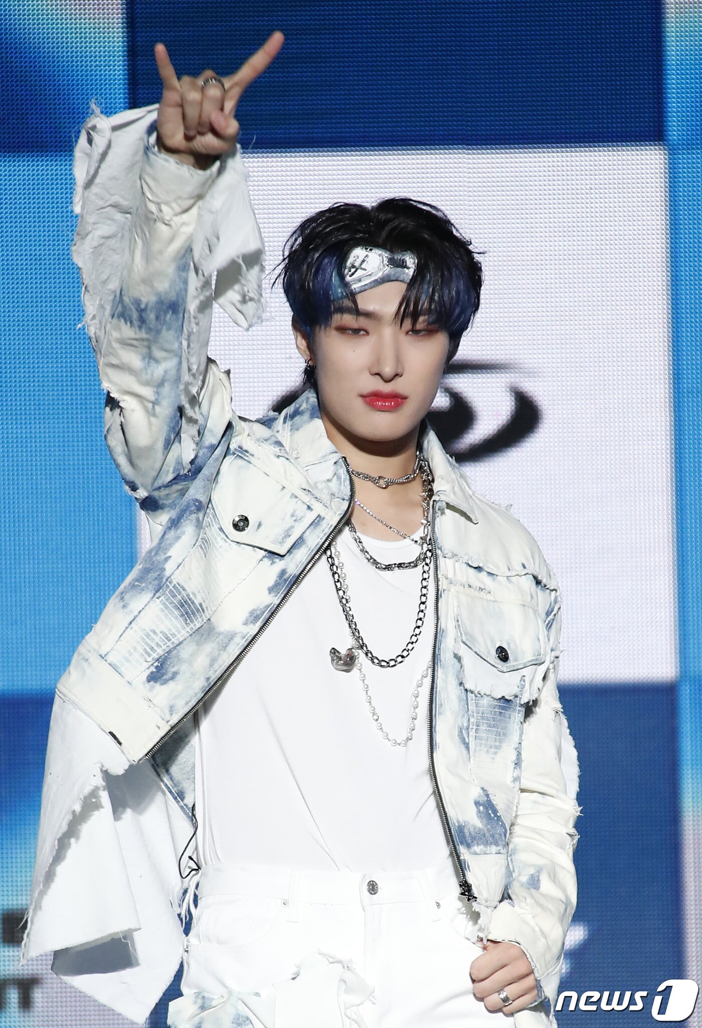 본문 이미지 - 그룹 에이티즈(ATEEZ) 민기가 28일 오후 서울 광진구 세종대학교 대양홀에서 가진 새 앨범 'THE WORLLD EP.1 MOVEMENT (더 월드 에피소드 1 : 무브먼트)' 발매 쇼케이스에서 포즈를 취하고 있다. 2022.7.28/뉴스1 ⓒ News1 권현진 기자