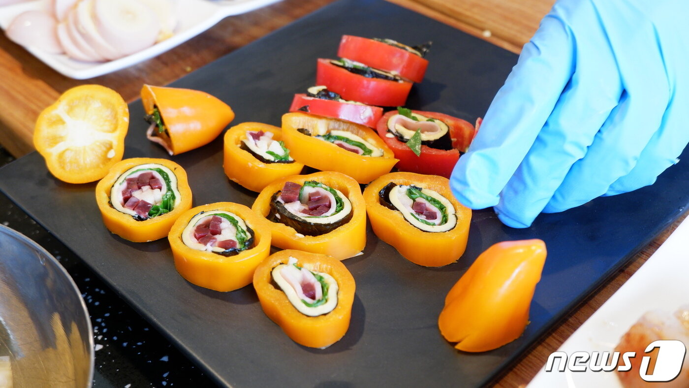 본문 이미지 - 가야산 별빛농장에서 만드는 키토파샐(키토식 파프리카 샐러드)ⓒ 뉴스1 