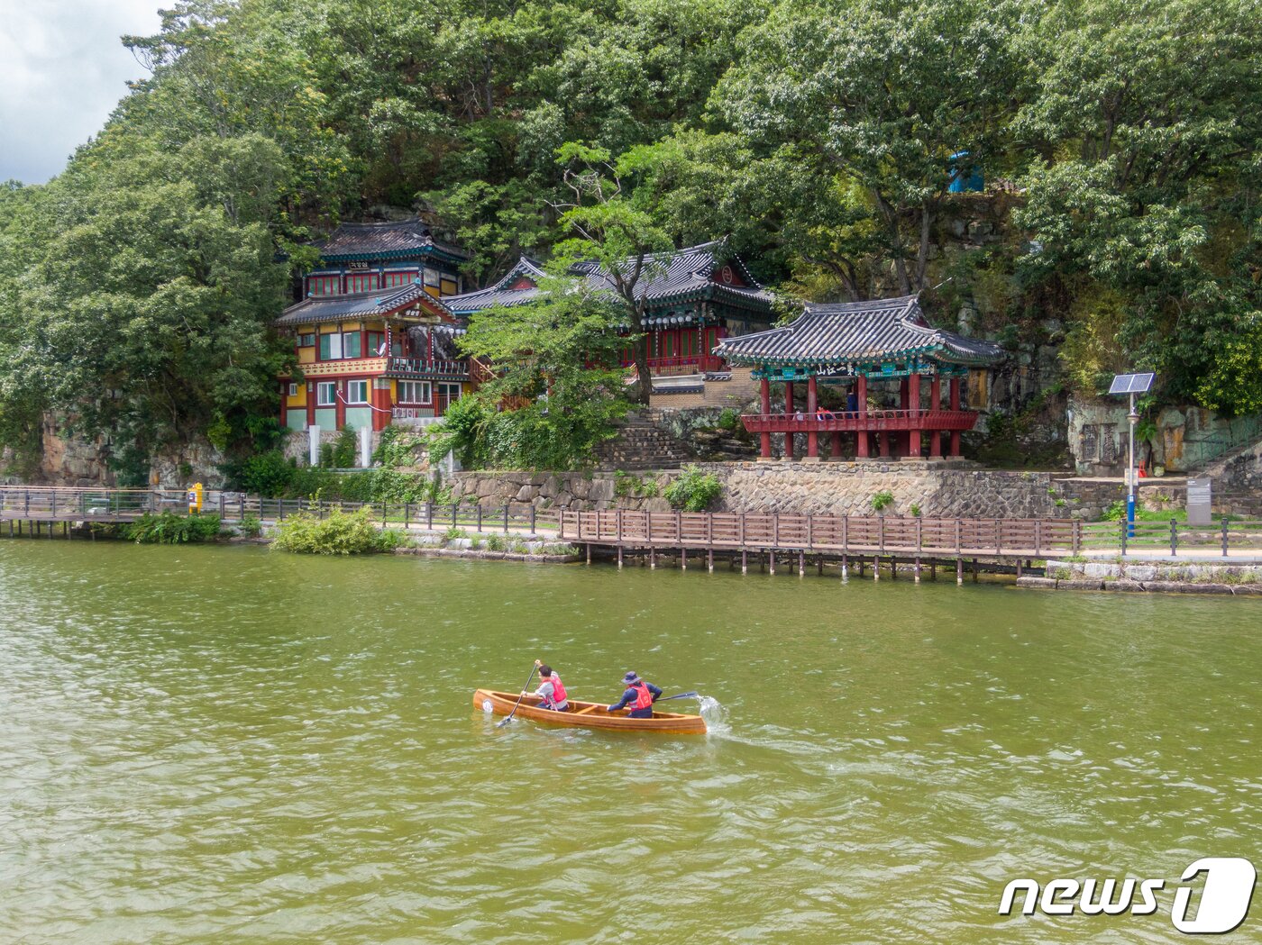 본문 이미지 - 무료로 즐기는 황강 카누체험ⓒ 뉴스1