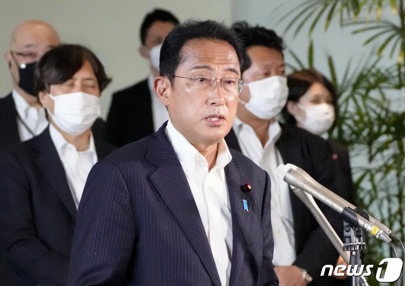 본문 이미지 - 기시다 후미오 일본 총리는 아베 신조 내각에서 외무상을 지냈다. ⓒ 로이터=뉴스1 ⓒ News1 정윤영 기자