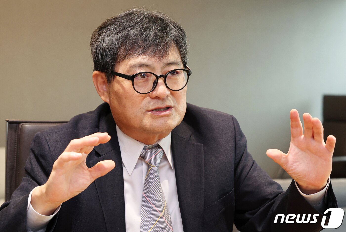 본문 이미지 - 송수근 전 문화체육관광부 제1차관이 10일 뉴스1과 인터뷰를 하고 있다. 2022.8.10/뉴스1 ⓒ News1 이광호 기자