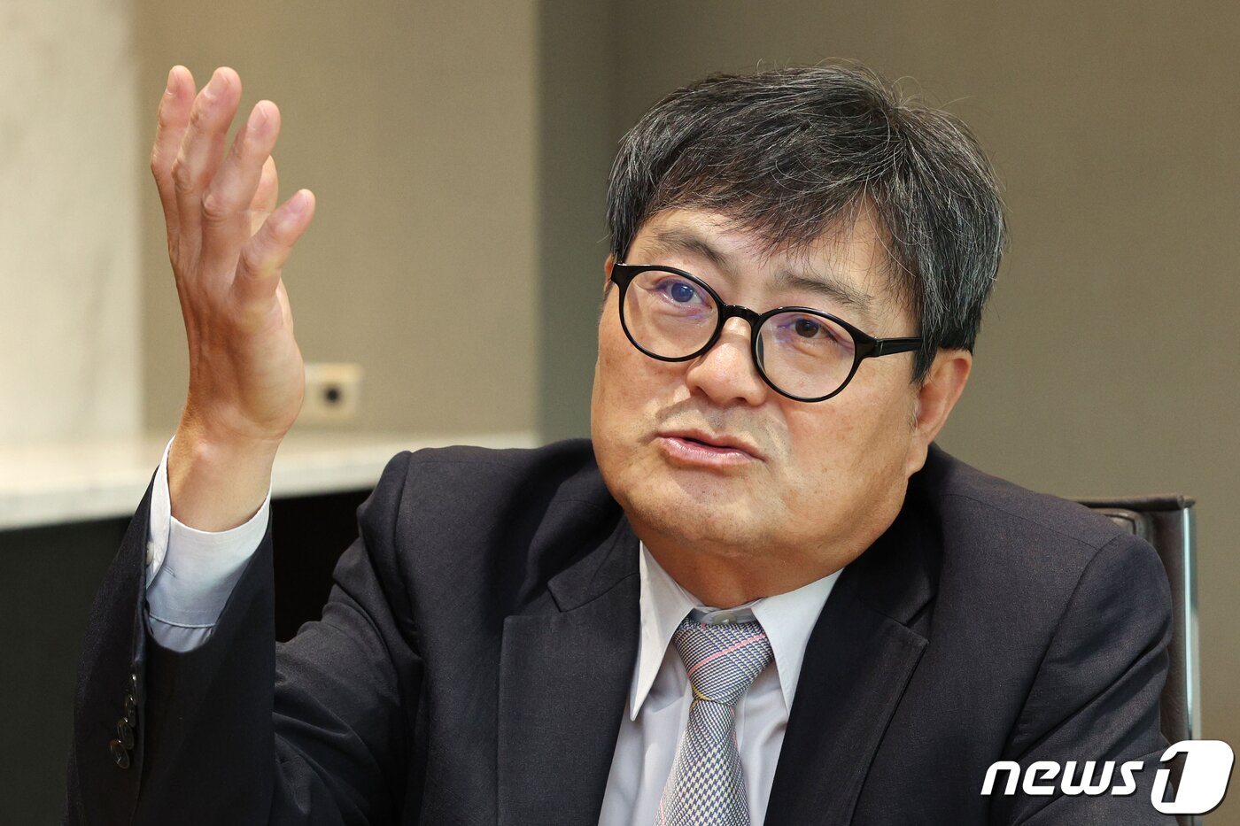 본문 이미지 - 송수근 전 문화체육관광부 제1차관이 10일 뉴스1과 인터뷰를 하고 있다. 2022.8.10/뉴스1 ⓒ News1 이광호 기자