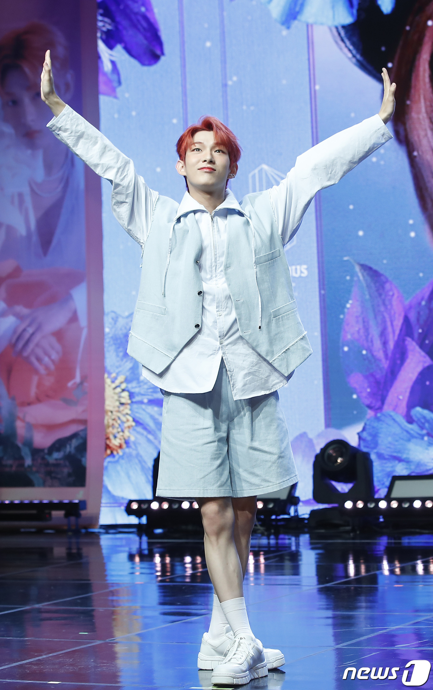 (서울=뉴스1) 권현진 기자 = 그룹 루미너스 스티븐이 17일 오후 서울 청담동 일지아트홀에서 진행된 첫 번째 정규앨범 '루미너스 인 원더랜드(LUMINOUS in WONDERLA …