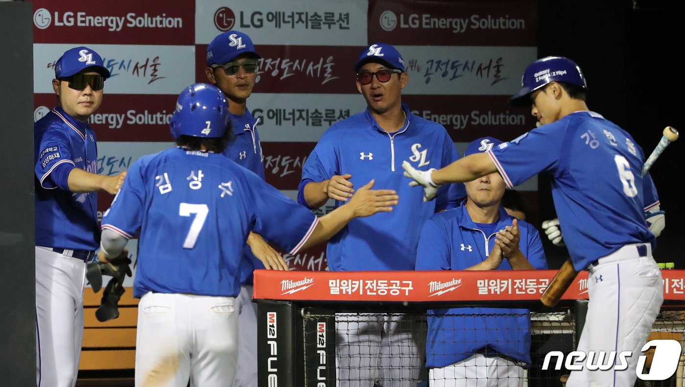 본문 이미지 - 삼성 라이온즈 선수단. 2022.8.17/뉴스1 ⓒ News1 김진환 기자