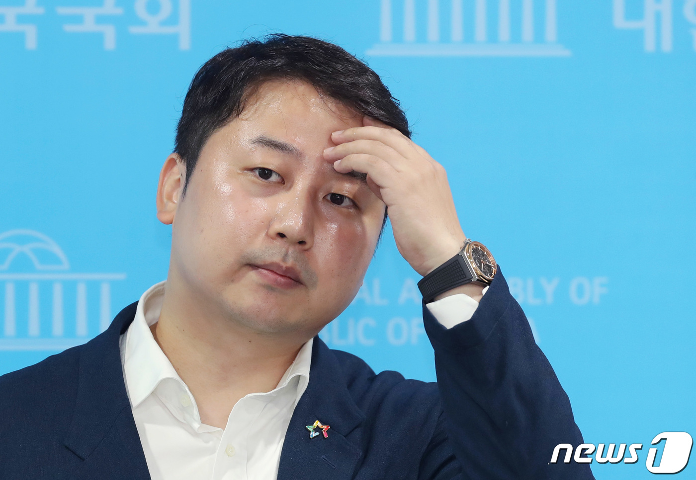 (서울=뉴스1) 이재명 기자 = 지난 대선 당시 윤석열 캠프 청년본부장과 대통령직 인수위원회 청년소통 TF 단장을 맡았던 장예찬 청년재단 이사장이 18일 오전 서울 여의도 국회 소 …