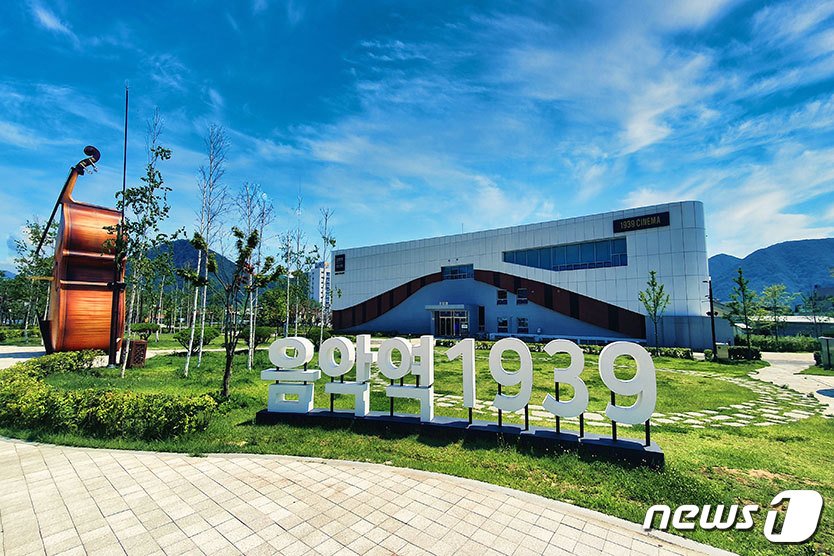 본문 이미지 - 기차의 낭만을 닮은 음악의 낭만 '가평 음악역1939'.(경기관광공사 제공)