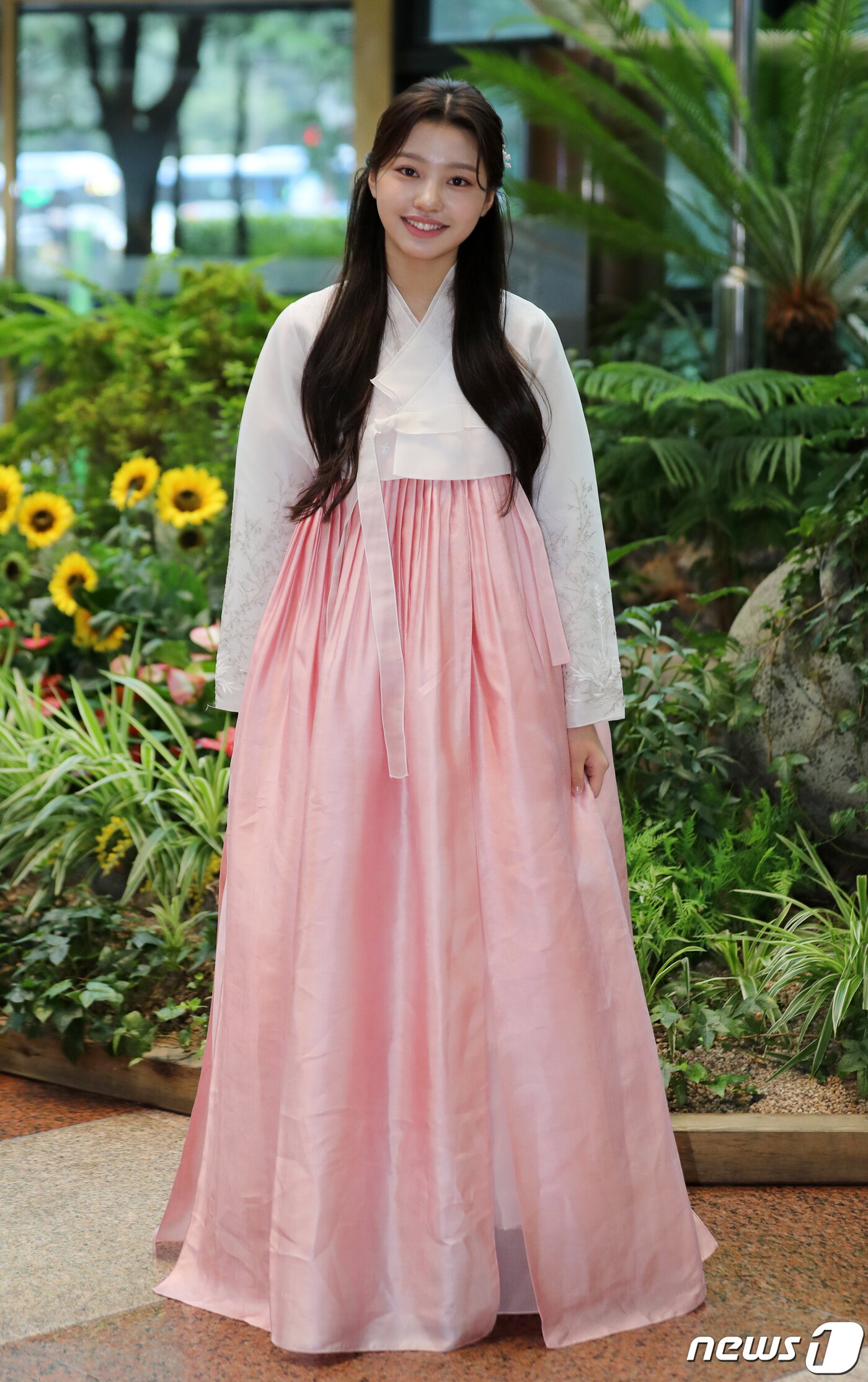 본문 이미지 - 걸그룹 첫사랑의 두나 ⓒ News1 김진환 기자