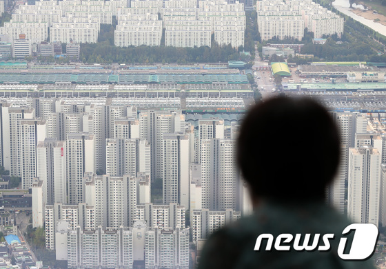 서울집값 16주째 '내리막'…'금리인상' 변수에 10년만에 '최대 하락' - Vimarsana News