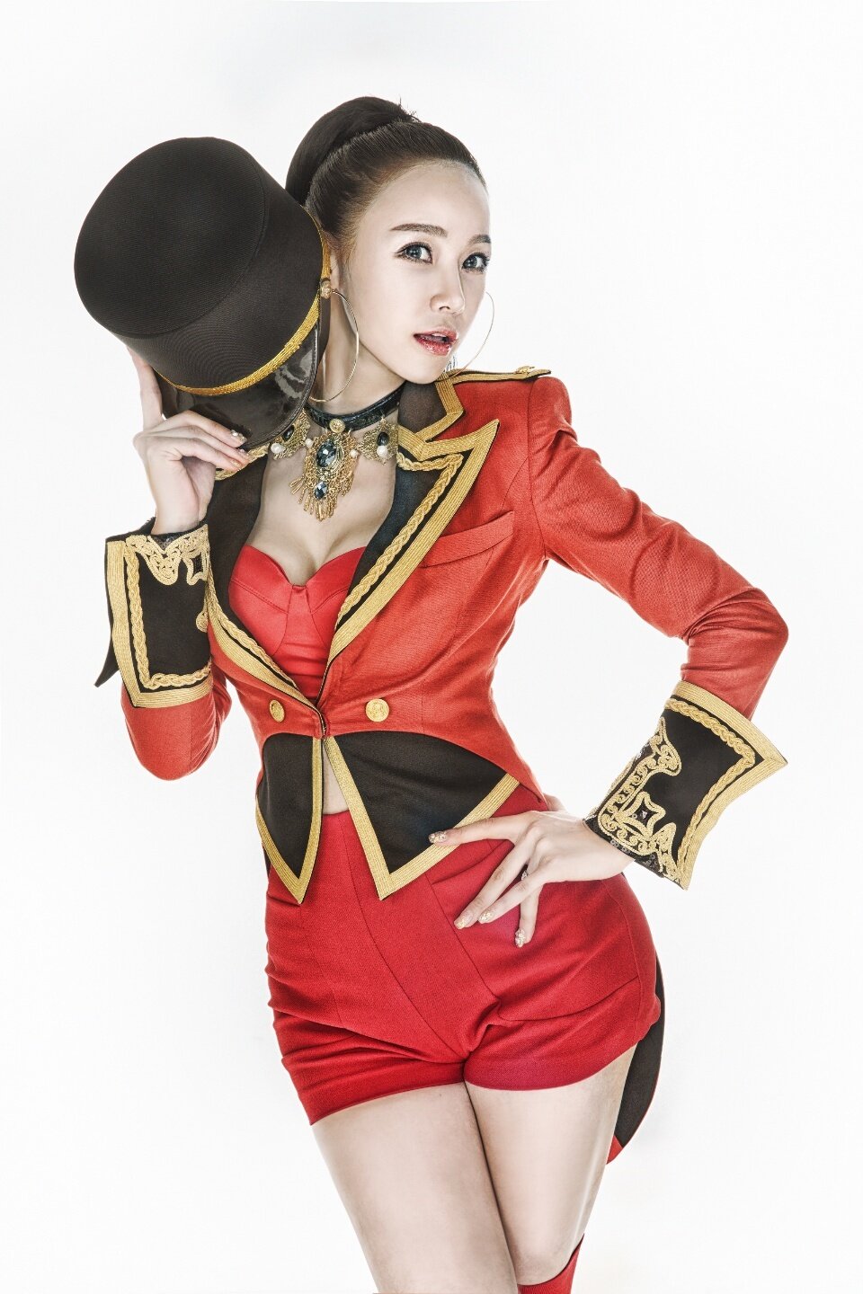 본문 이미지 - 가수 지원이