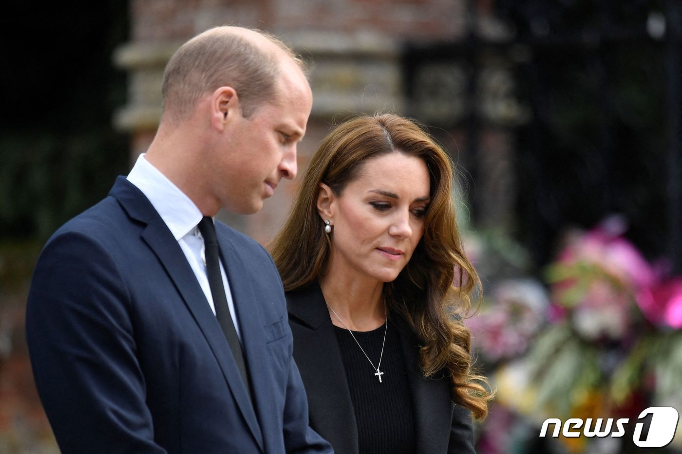 본문 이미지 - 윌리엄 윈저 영국 왕세자(왼쪽)와 케이트 미들턴 왕세자비 ⓒ AFP=뉴스1