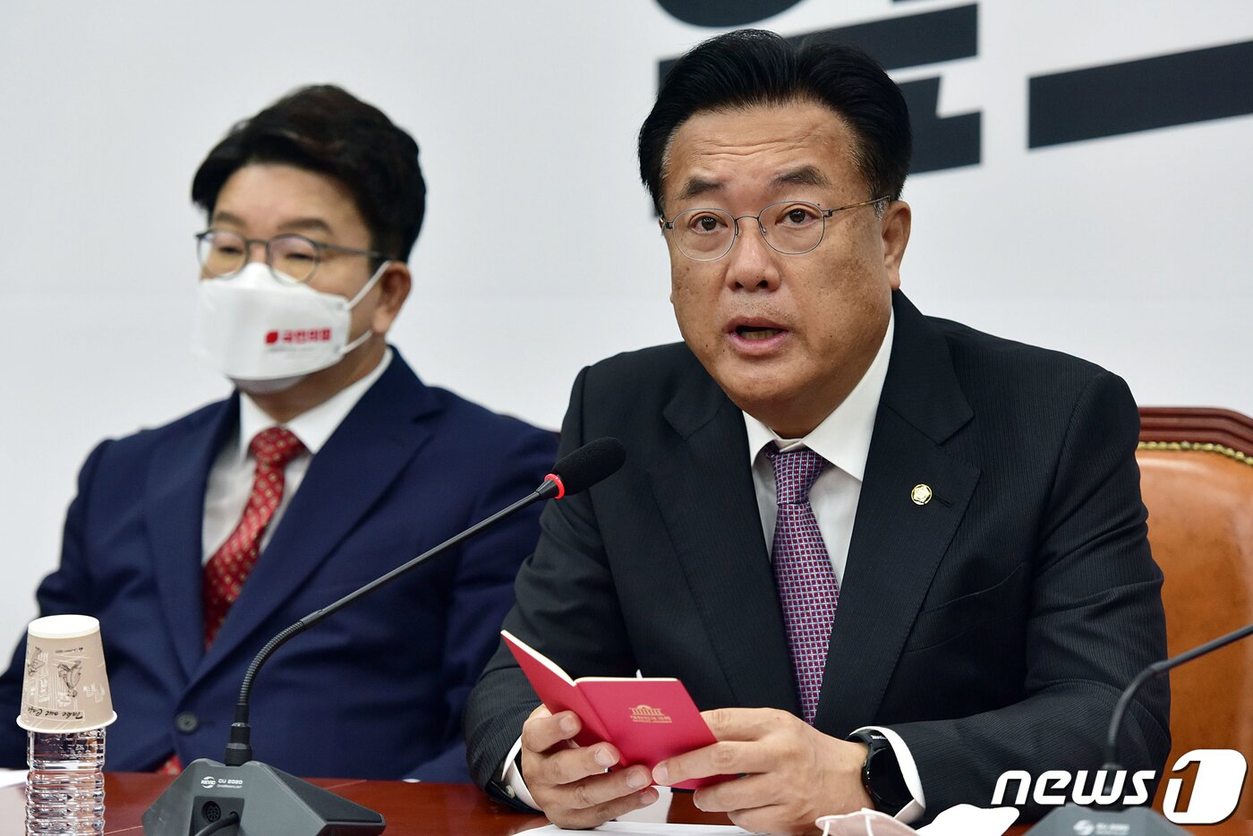 본문 이미지 - 정진석 국민의힘 비상대책위원장이 19일 서울 여의도 국회에서 열린 비상대책위원회의에서 모두 발언을 하고 있다. (공동취재) 2022.9.19/뉴스1 ⓒ News1 허경 기자