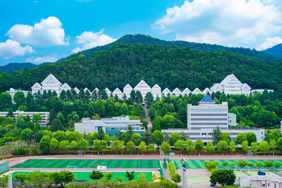 유학생 '불법 라이더' 대학은 알고 있었다…"학교 밖 제재 어려워"