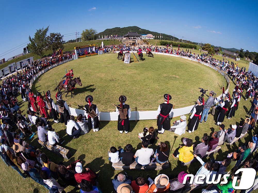본문 이미지 - 강무 행사 모습. (서산시 제공)
