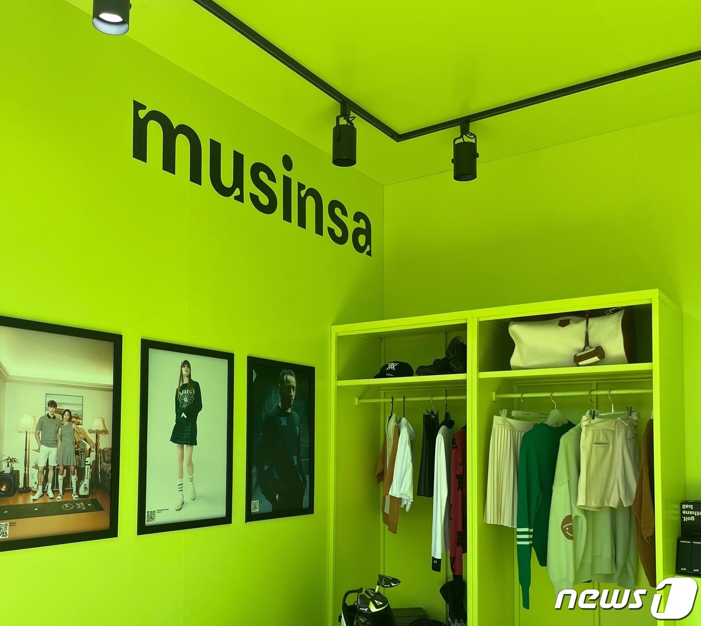 본문 이미지 - 무신사 전문관 골프 부스.