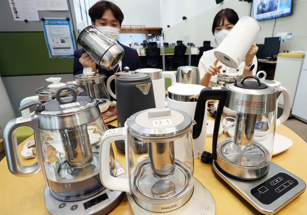 전기포트 샀다면 10회 이상 끓여야…미세플라스틱 절반 '뚝'