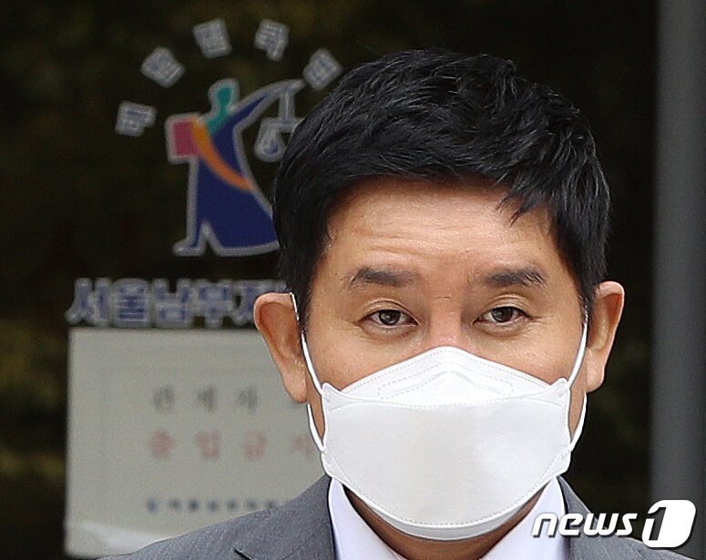 본문 이미지 - '라임자산운용(라임) 사태'의 핵심 인물인 김봉현 전 스타모빌리티 회장2022.9.20/뉴스1 ⓒ News1 신웅수 기자