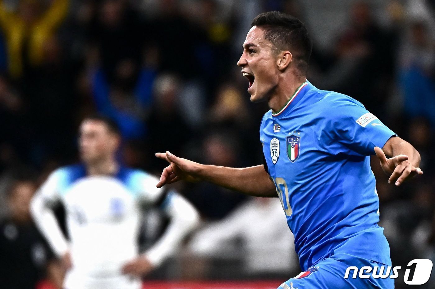 본문 이미지 - 잉글랜드전 결승골을 넣은 라스파도리 ⓒ AFP=뉴스1