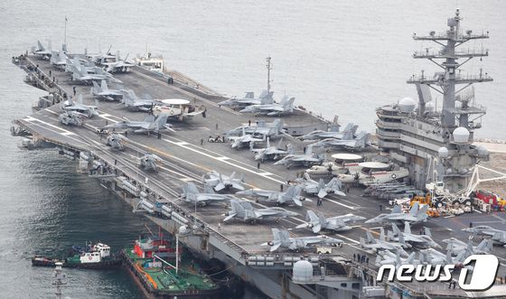  미 해군 핵추진 항공모함 '로널드 레이건'. 2022.9.26/뉴스1 © News1 김영훈 기자