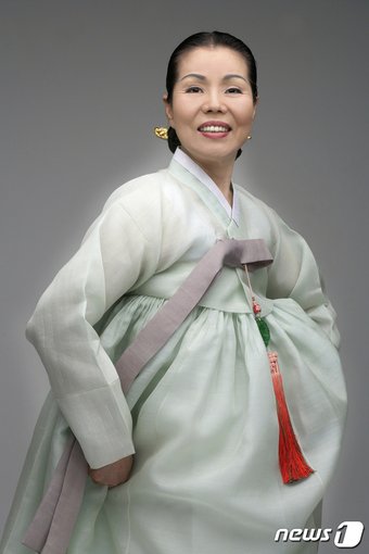 본문 이미지 - 경기민요 보유자 이춘희