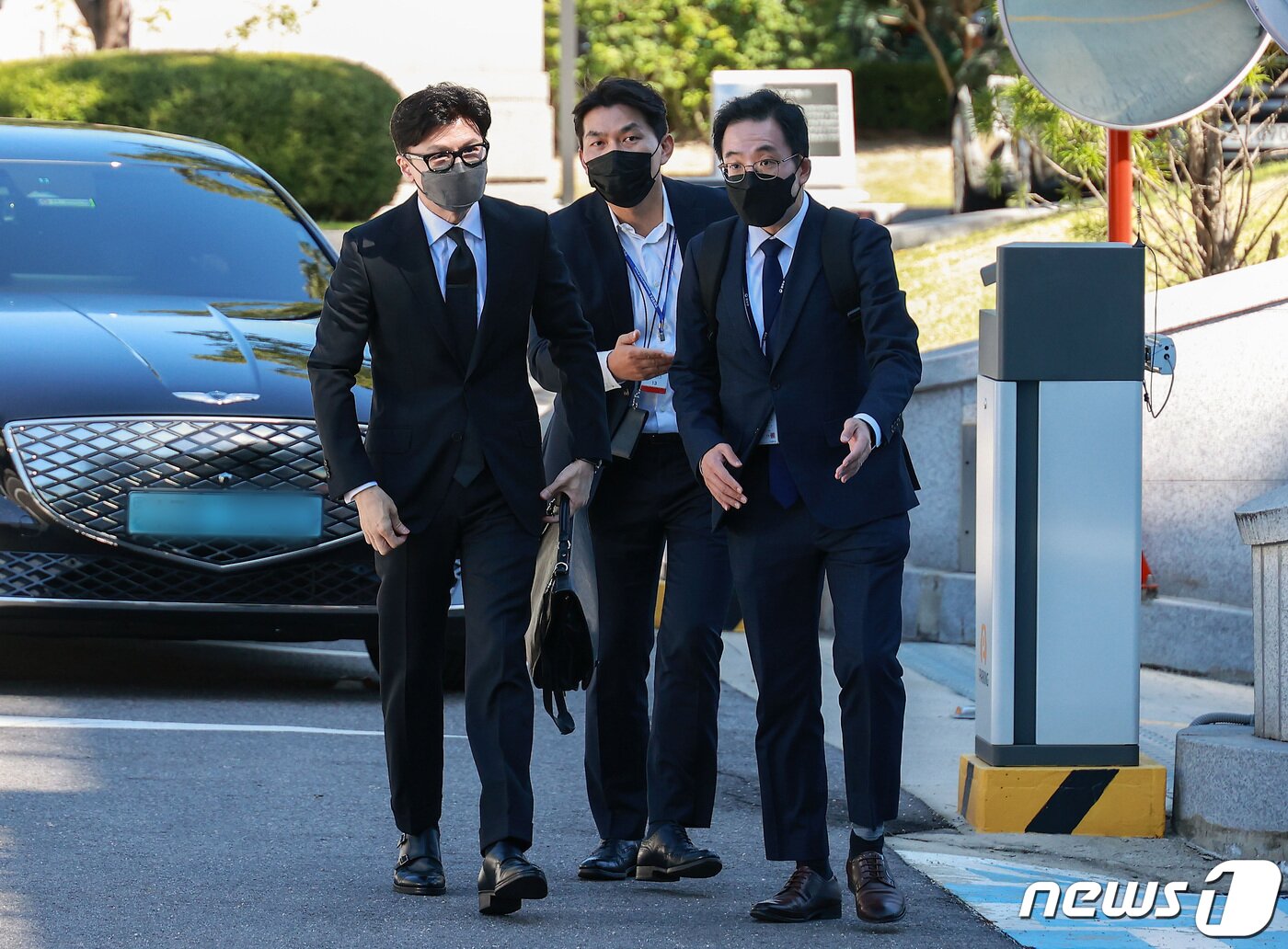 본문 이미지 - 한동훈 법무부 장관이 27일 오후 서울 종로구 헌법재판소에서 열린 &#39;검수완박&#39;&#40;검찰 수사권 완전박탈&#41; 법안의 위헌 여부를 따지는 공개변론에 출석하고 있다. &#40;공동취재&#41; 2022.9.27/뉴스1 ⓒ News1 이승배 기자