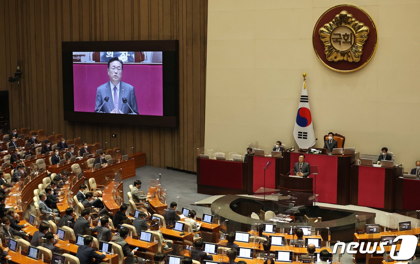 정진석 국민의힘 비상대책위원장이 29일 서울 여의도 국회 본회의에서 교섭단체 대표연설을 하고 있다. &#40;공동취재&#41; 2022.9.29/뉴스1 ⓒ News1 허경 기자