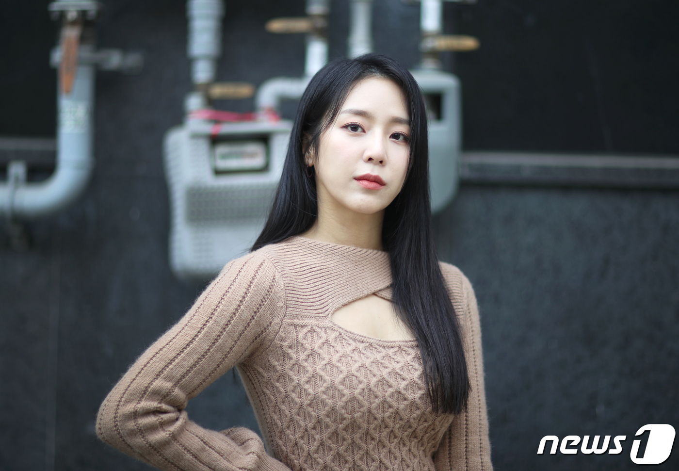 (서울=뉴스1) 권현진 기자 = '수리남' 배우 김예원이 서울 종로구 뉴스1 본사에서 열린 인터뷰에 앞서 포즈를 취하고 있다.그룹 쥬얼리 출신 김예원은 최근 넷플릭스 드라마 '수리 …