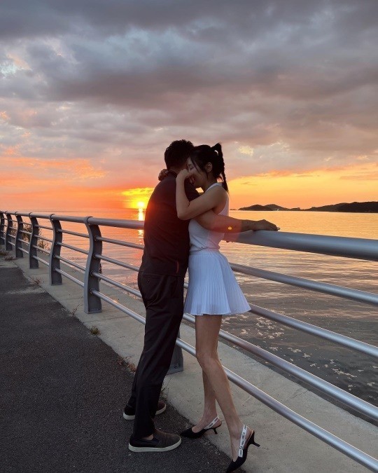 Dentist Lee Soo jin reveals that her third husband… deep hug [N샷