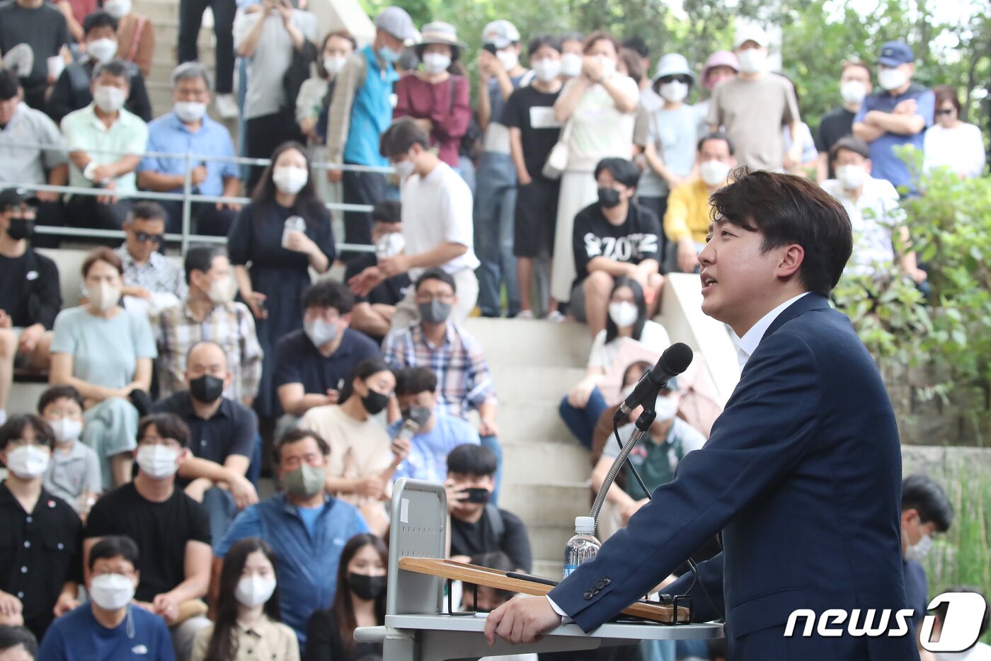 본문 이미지 - 이준석 전 국민의힘 대표가 4일 오후 대구 중구 김광석길 콘서트홀에서 가진 기자회견에서 발언하고 있다. 2022.9.4/뉴스1 ⓒ News1 공정식 기자