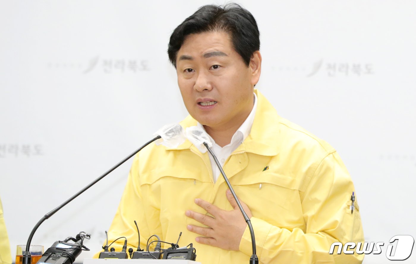 본문 이미지 - 김관영 전북도지사가 6일 전북 전주시 전북도청에서 '지역특화형 비자 시범사업 선정' 관련 브리핑을 하고 있다. 2022.9.6/뉴스1 ⓒ News1 유경석 기자