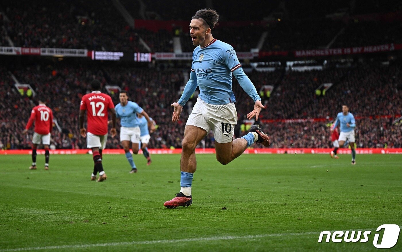 본문 이미지 - 맨체스터 시티 공격수 잭 그릴리시 ⓒ AFP=뉴스1