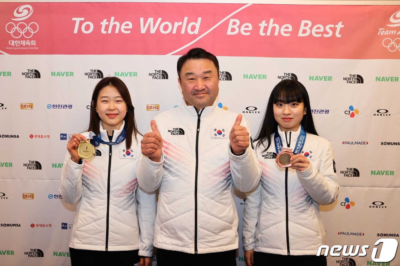 (서울=뉴스1) = 16일(한국시간) 미국 뉴욕주 레이크플래시드 올림픽 센터 스피드스케이팅 오벌에서 열린 제31회 동계유니버시아드 스피드스케이팅 여자 1000m에서 금메달을 딴 김 …