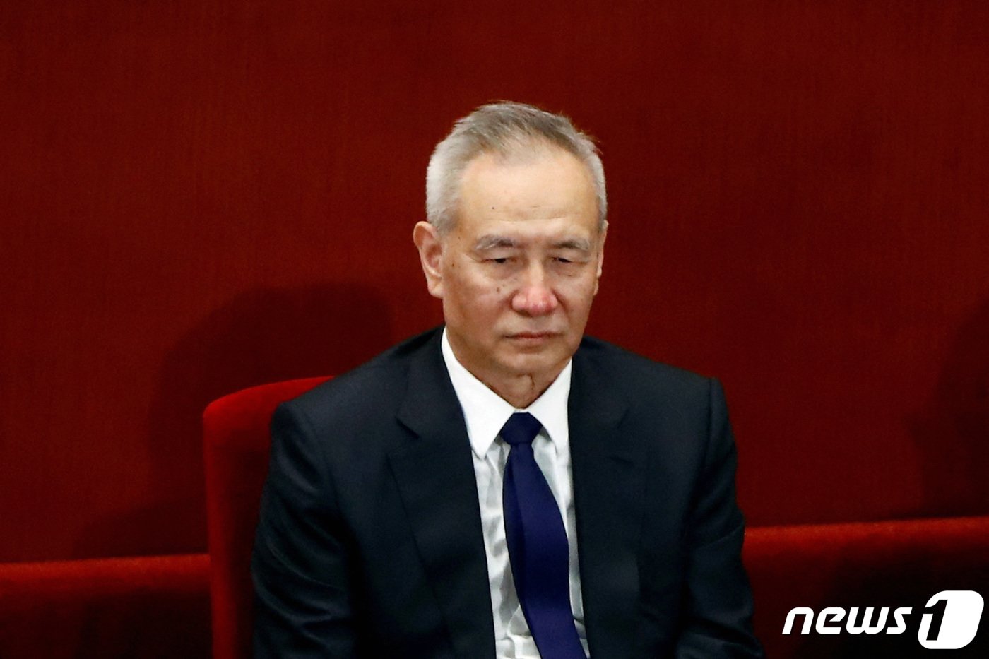 본문 이미지 - 류허 전 중국 경제 담당 부총리. 2020.05.27/뉴스1 ⓒ 로이터=뉴스1 ⓒ News1 김민수 기자