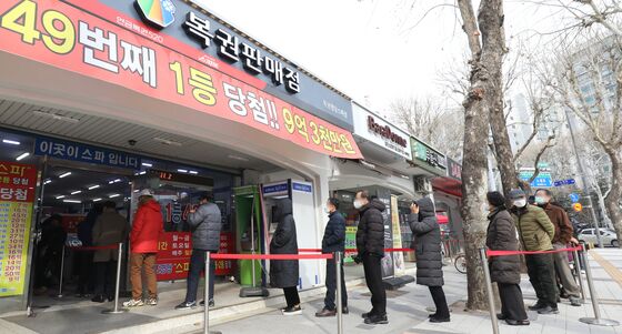 "1등도 집 한채 못사는데"…정부 '로또 당첨금 상향' 조사 착수