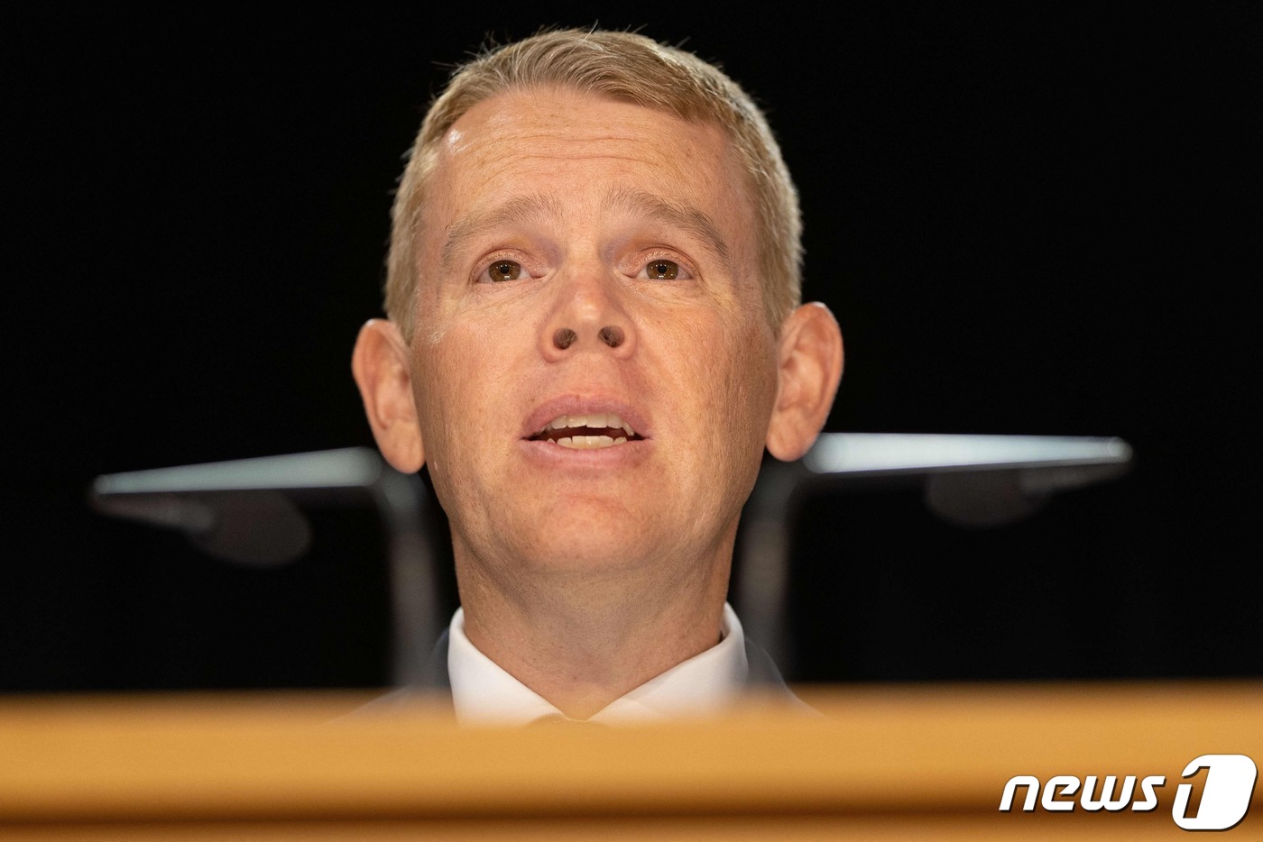 (웰링턴 AFP=뉴스1) 우동명 기자 = 크리스 힙킨스 뉴질랜드 신임 총리가 22일(현지시간) 전격 사임을 발표한 저신다 아던 총리의 후임으로 노동당 전당대회에서 선출된 뒤 웰링텅 …