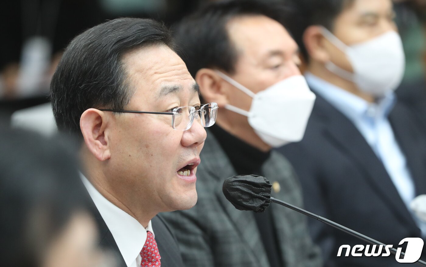 본문 이미지 - 주호영 국민의힘 원내대표가 25일 서울 여의도 국회에서 열린 원내대책회의에서 모두발언을 하고 있다. 2023.1.25/뉴스1 ⓒ News1 허경 기자