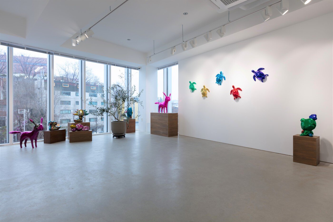 본문 이미지 -  노준 개인전 전시장 전경. &#40;페이토갤러리 제공&#41;