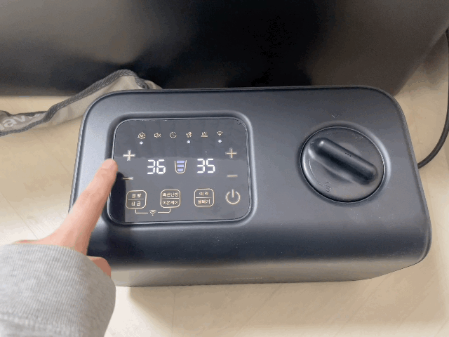 본문 이미지 - 경동나비엔 온수매트 EQM591 제품은 왼쪽과 오른쪽 분리난방이 가능하. ⓒ News1 이민주 기자