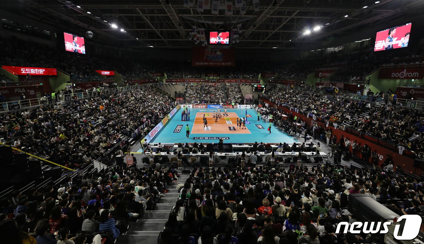 본문 이미지 - V리그가 새로운 전기를 맞았다. /뉴스1 DB ⓒ News1 김진환 기자