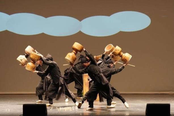 본문 이미지 - 전통예술 '절 대목(大木)' (예술위 제공)