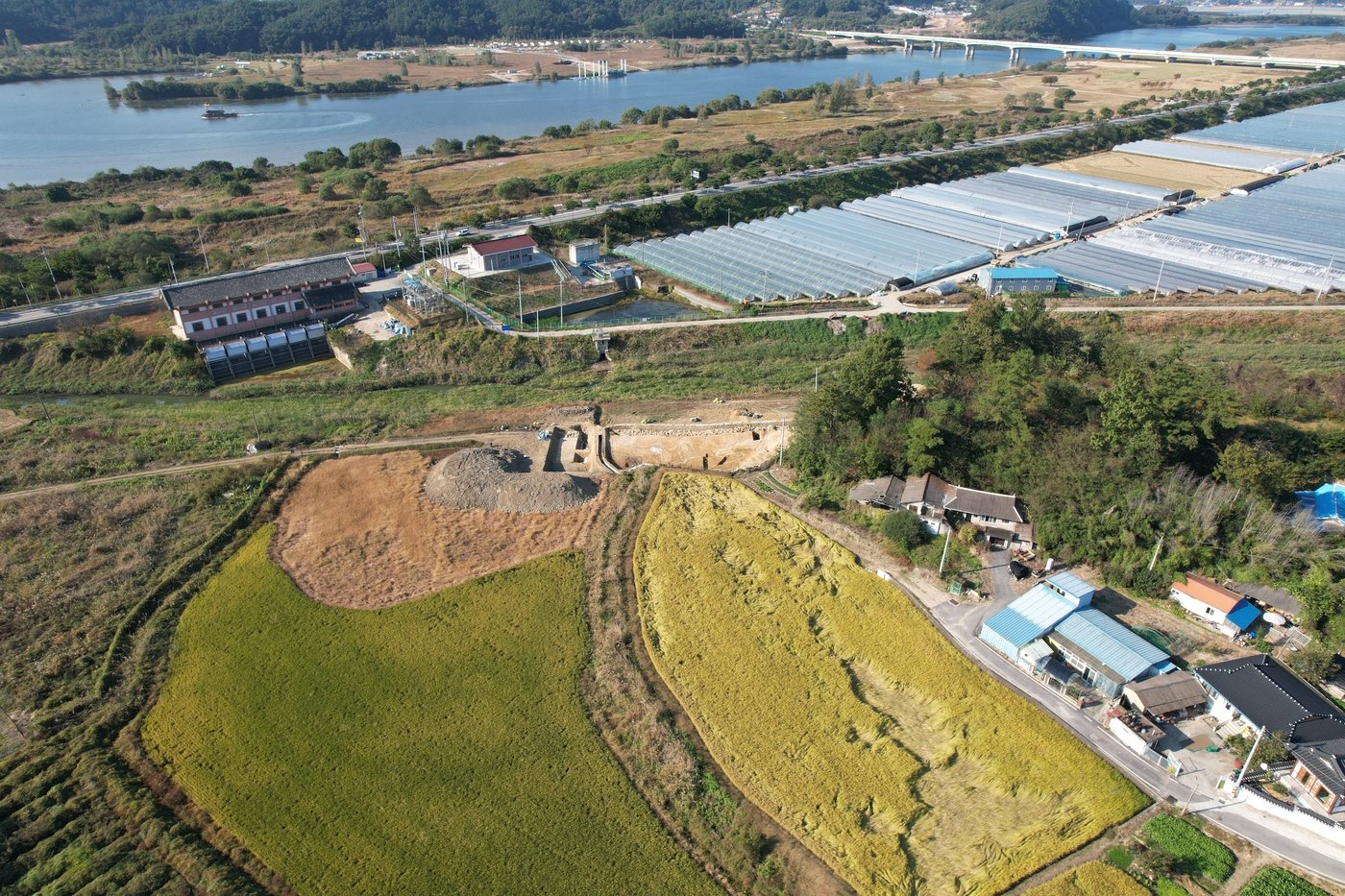 본문 이미지 - 부여 북나성 조사구역 전경. (문화재청 제공)  